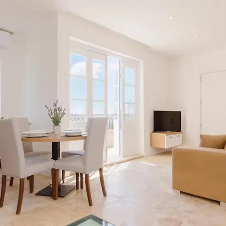 Apartment Rare Seaview Penthouse - Garden View - Wifi